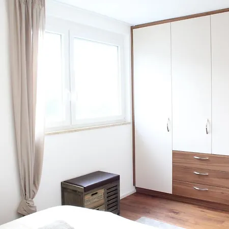 Hochwertige Sonneninsel Mit Aussicht *